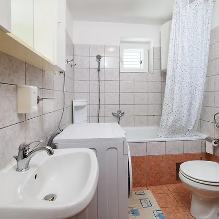 House Marija Apartman *