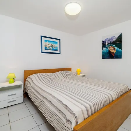 House Marija Apartman *